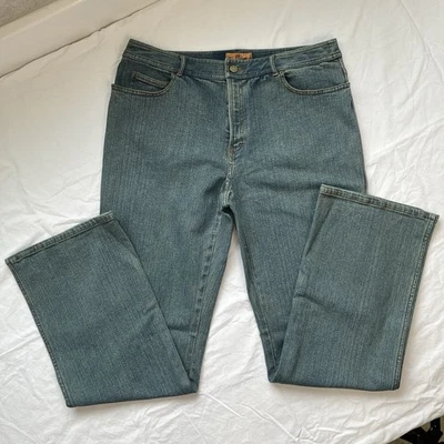 Jeans feminino Dana Buckman denim lavagem média perna reta tamanho 14 em excelente estado usado - Imagem 1 de 4