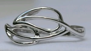 Precioso anillo de plata de ley 925 con hojas - Imagen 1 de 4