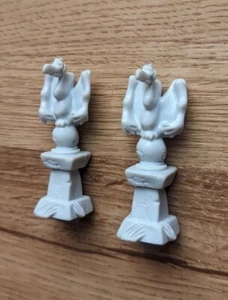 SCOOBY-DOO Haunted House 3D Board Game Pieces TWO Vultures Statues - Picture 1 of 1