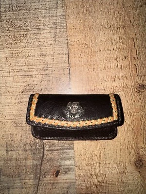 Estuche para lápiz labial de cuero marrón Brighton con espejo dos tonos Foto 1 de 4