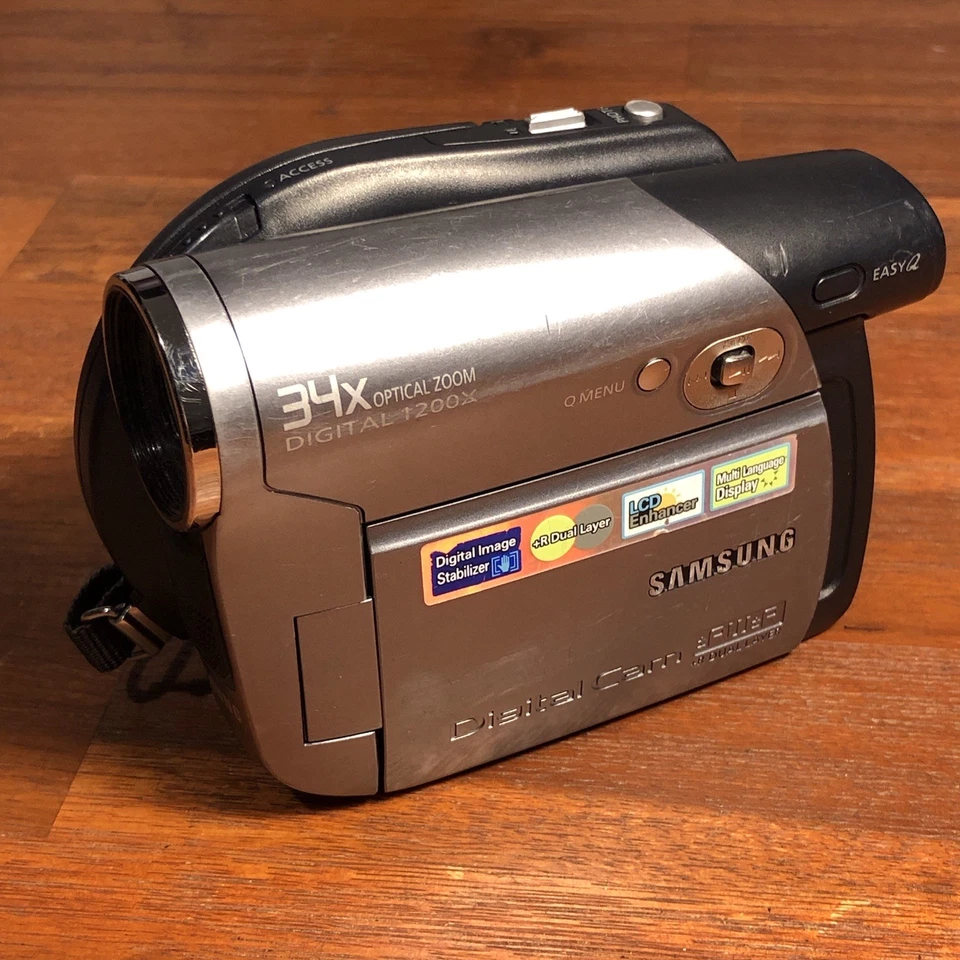 Samsung VP-DC173 Compact Mini DVD Camcorder Silver - Read Description - Photo 1/4