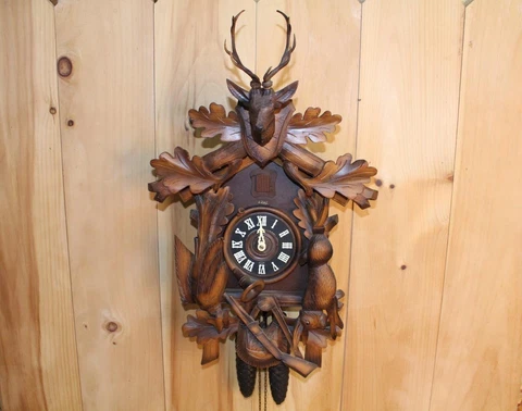 Large 8 Day German Black Forest Hunter Cuckoo Clock In Shades of Brown ~ RUNS ~ Cover