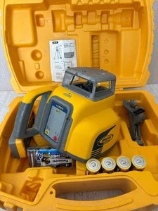 Trimble Spectra Precision LL300N Automatic Rotary Laser Level w/ HL450 Receiver - Picture 1 of 5