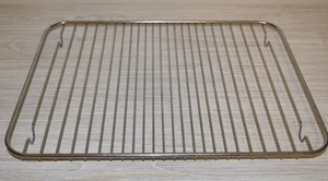Baking Grill Cooling Grill (36cm x 27.5cm) - EUC - Picture 1 of 4
