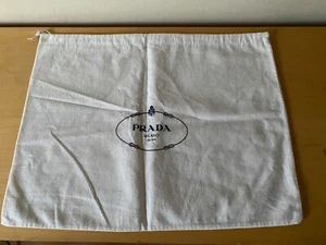 Used - Fabric cover PRADA Funda de tela - 43 x 33 cm - Color blanco - Usado - Imagen 1 de 1