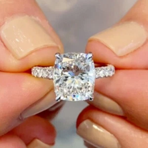 Anello 3CT Allungato Taglio Cuscino Moissanite Halo Anniversario Placcato Oro Bianco 14K - Foto 1 di 7