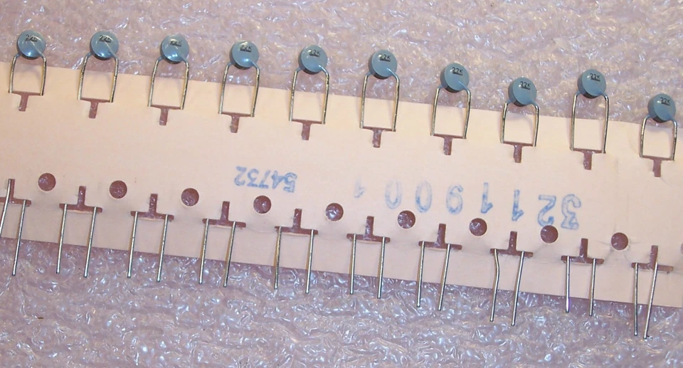 QTY (40)  22K Ohm 5% 5.5mm DISC NTC THERMISTORS B57164K-223J EPCOS - Image 1 of 4