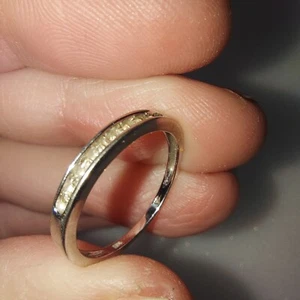 10k White Gold Diamond Half Eternity Band Size 7 Wedding Engagement Sparkly 1.4g - Picture 1 of 12
