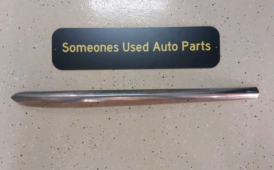 Cuadro trasero Plymouth 1958 panel moldura aleta superior 1957 Savoy Belvedere Fury Foto 1 de 4