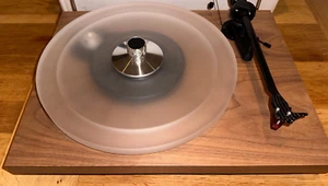 Tocadiscos Pro-Ject Debut Carbono EVO Nogal Satinado - Actualizado - Excelente Estado - Imagen 1 de 9