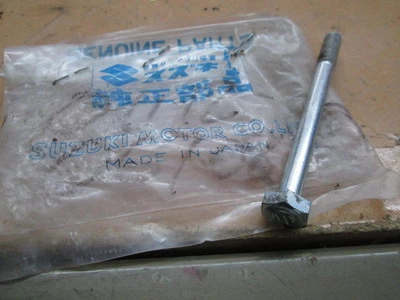 NOS Suzuki OEM Crankcase Bolt 1968-1975 T500 1976-1977 GT500 01112-06708 - Image 1 of 2