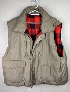 Forest Trail Mens Puffer Vest Size Large Tan Reverses Red & Black Buffalo Plaid - Picture 1 of 8