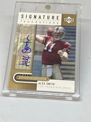 2005 UD Foundations Alex Smith RC Sig Foundations Gold Auto SP/20  Rookie - Image 1 of 4