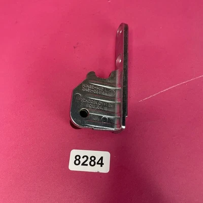 Bisagra puerta nevera Samsung DA61-08318A Foto 1 de 4