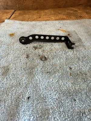 2001-2003 Suzuki GSXR 600 GSXR600 Lower Radiator Bracket - Image 1 of 4