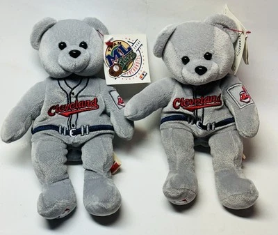 2 Cleveland Indians White Beanie Bears por Team Bear Foto 1 de 4