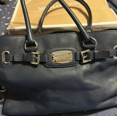 Bolsa satchel Michael Kors MK Hamilton azul/dourada com cinto couro pebbled - Imagem 1 de 4