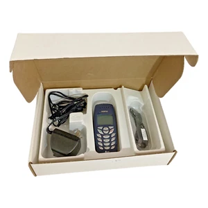 Vintage Nokia 1260 Phone with Accessory and Books For Collectors - Picture 1 of 10