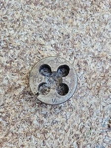 GTD 1/2-13 NC Round Adjustable Button Die 1-1/2" OD X 1/2 Thick RH HSS USA - Picture 1 of 2