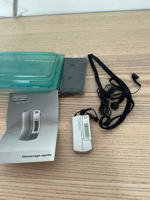 Creative Labs MuVo 128 MB  MP3 Player - Image 1 of 4