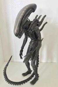 HOT TOYS ALIEN BIG CHAP MMS106 1/6 Figure - Picture 1 of 4