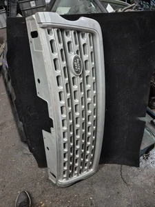 RANGE ROVER VOGUE L405 2013 - 2017 FRONT BUMPER GRILLE CK52-BA163-CA . - Picture 1 of 5