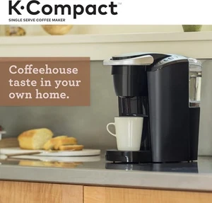 Cafetera Keurig K-Compact de un solo servicio K-Cup Pod, con 3 tamaños de preparación, negra - Imagen 1 de 7