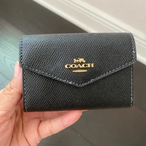 NWT Coach Flap Card Case CH487 In Black - Picture 1 of 13