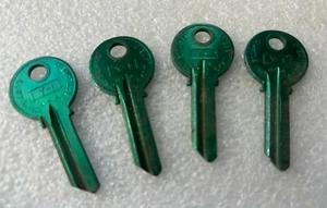 4 Vintage Curtis Aluminum GREEN Y-1 Key Blanks  Y1 - Picture 1 of 2