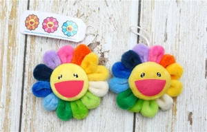 Takashi Murakami Kaikai Kiki Rainbow Flower Pin Badge Plush Keychain Brooch - Picture 1 of 4