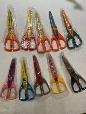 Lot of 11 Provo Craft ScrapBooking Scissors Crafting Edge Edging Paper Shapers - Image 1 of 4