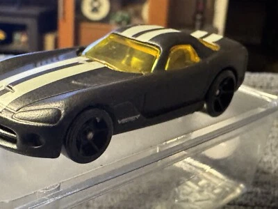 Hot Wheels Dodge Vapor Batman - Image 1 of 4