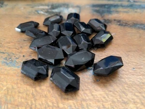 ♡N. G50 - 12 pezzi vecchie pietre di vetro nere angolate taglio tavola 20x16 mm ♡ - Foto 1 di 1