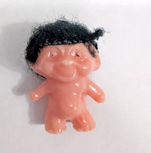 Muñeca Troll Beatles Mini 1 Pulgada, Vintage Años 60’s, Tamaño Premio Gumball - Imagen 1 de 6