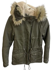 WMNS H&M Divided Faux Fur Lined Warm Parka, Green Hooded Jacket Sz 2 Small - Picture 1 of 16
