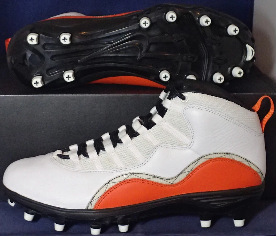 2020 耐克 Air Jordan 10 X Superbad Solefly 朋友和家人钉鞋,尺寸 9.5 — 第 1/4 张图片