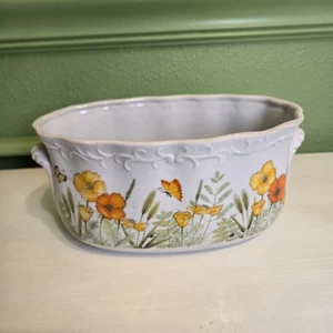 Vintage white ceramic floral planter with floral included - Picture 1 of 12