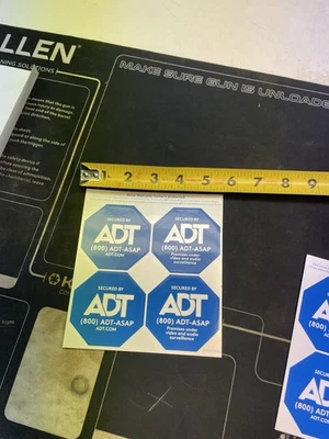 Adhesivos calcomanías de seguridad ADT | Etiquetas de advertencia de ventana de 2" | Hoja nueva (juego de 4) Foto 1 de 2