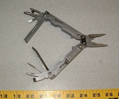 CUCHILLO SOG PowerAccess multiherramienta caza camping Foto 1 de 4