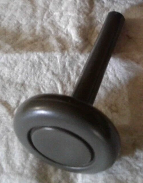 Suzuki Vitara Chevy Tracker 1999 thru 2005 dark gray rear seat unlock fold  knob - Image 1 of 1