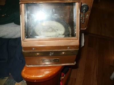 U.S. Navy BU. Of Ships  Lionel Corp New York  WW2 Oil Lantern(No Compass) - Image 1 of 4