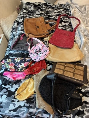 Handbag Purse Wallet Lot of Faux Vegan Leather Mix Crossbody Wholesale Lot - Image 1 of 4