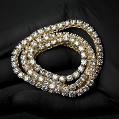 Collar de tenis de diamantes de corte redondo de 22 quilates enchapado en oro blanco de 14 quilates Foto 1 de 4