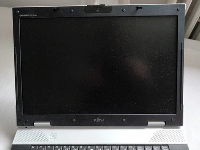 Fujitsu Esprimo Mobile V6535 15,4 Zoll (0 GB, Intel Celeron, 1,8GHz, 2GB)... - Bild 1 von 4