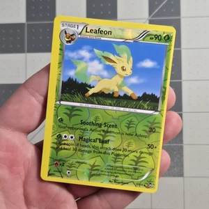 Leafeon OC Miscut Error Pokemon Card Furious Fists 7/111 Reverse Holo - Picture 1 of 11