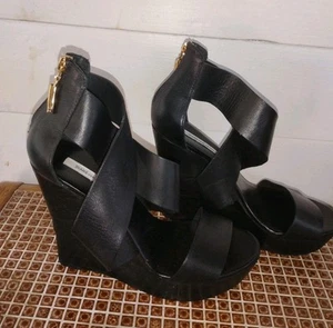 NEW  Diane Von Furstenberg Black  Open Wedge Sandals Super Cute! Size 7 - Picture 1 of 7
