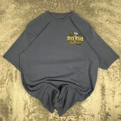 Camiseta Gráfica Vintage 2004 Bass Pro Shops Buck Wear Azul Tamanho G - Imagem 1 de 4