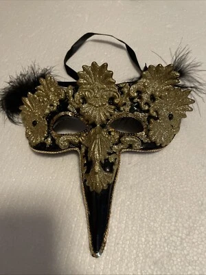 Mardi Gras / Masquerade Mask - Glittering Gold & Black - Feathers - Image 1 of 4