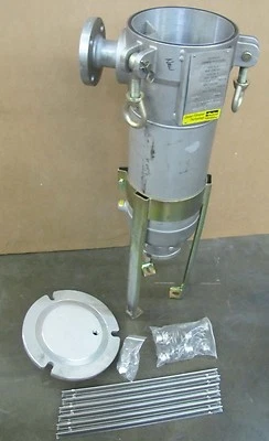 PARKER 0826-1893 9502-0100-UM/4LFE6-2-2F stainless 2" in/out CARTRIDGE FILTER - Image 1 of 4