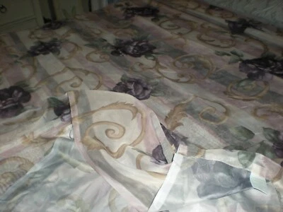 Cachecol de janela transparente CROSCILL CHAMBORD - 60" x 216" - Imagem 1 de 4